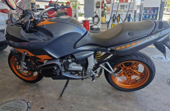 BMW R 1100 S BMW R 1100 S